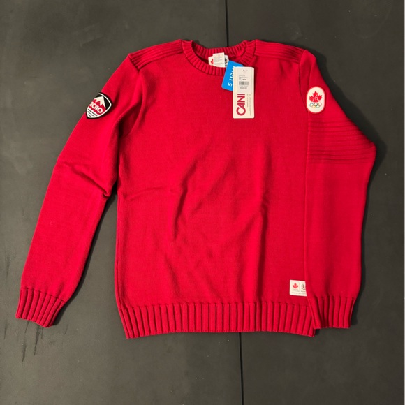 Hudsons Bay Vancouver 2010 Team Canada Collection - Picture 3 of 7